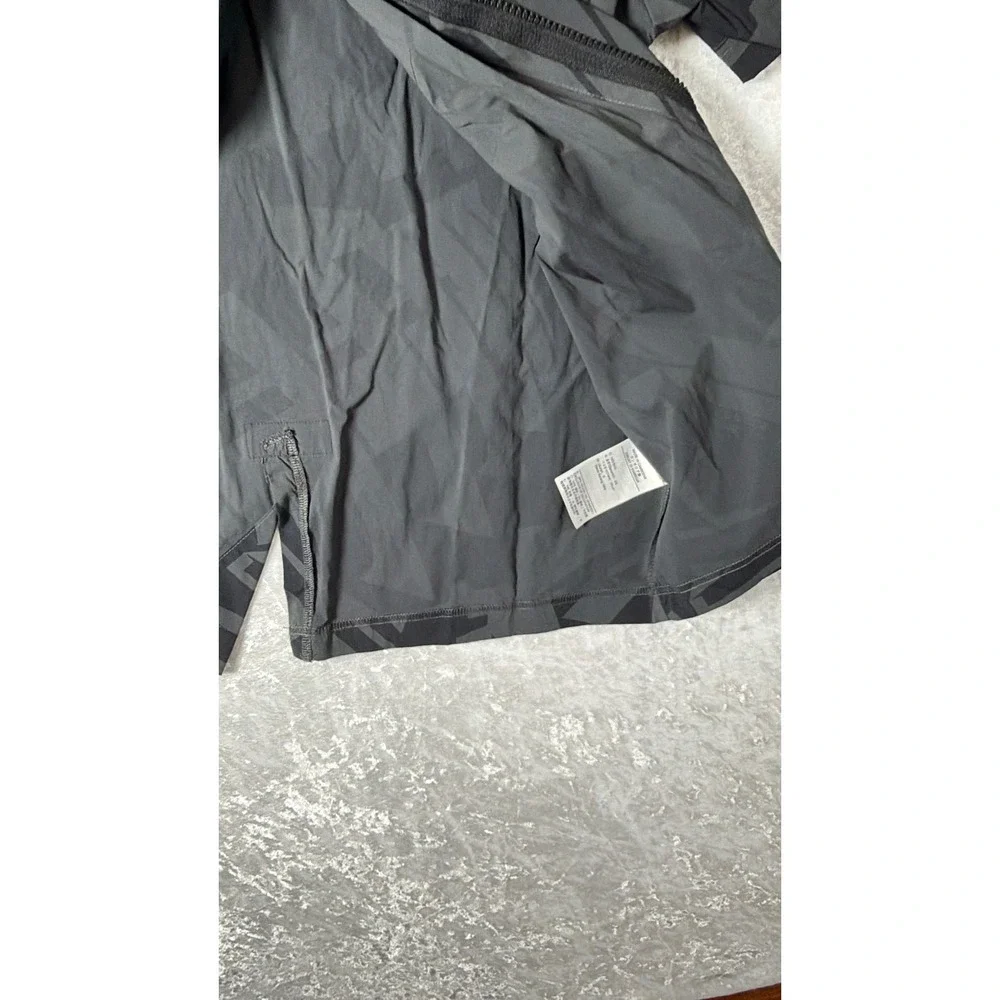 Jordan Paris Saint Germain PSG‎ Mens SS Button Up Black Camo Size S DM3108010